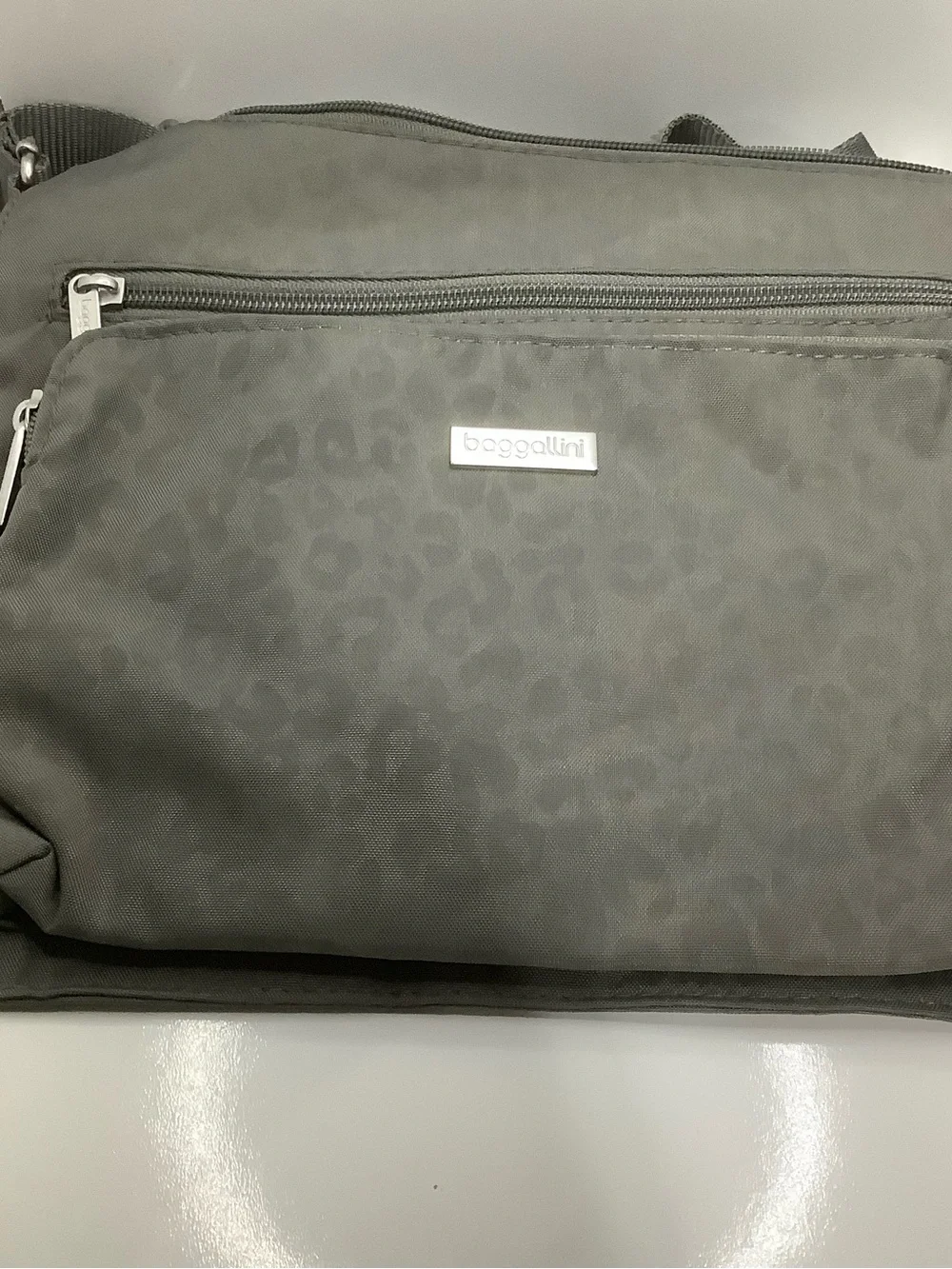 Baggallini Gray Leopard-Print Messenger Crossbody